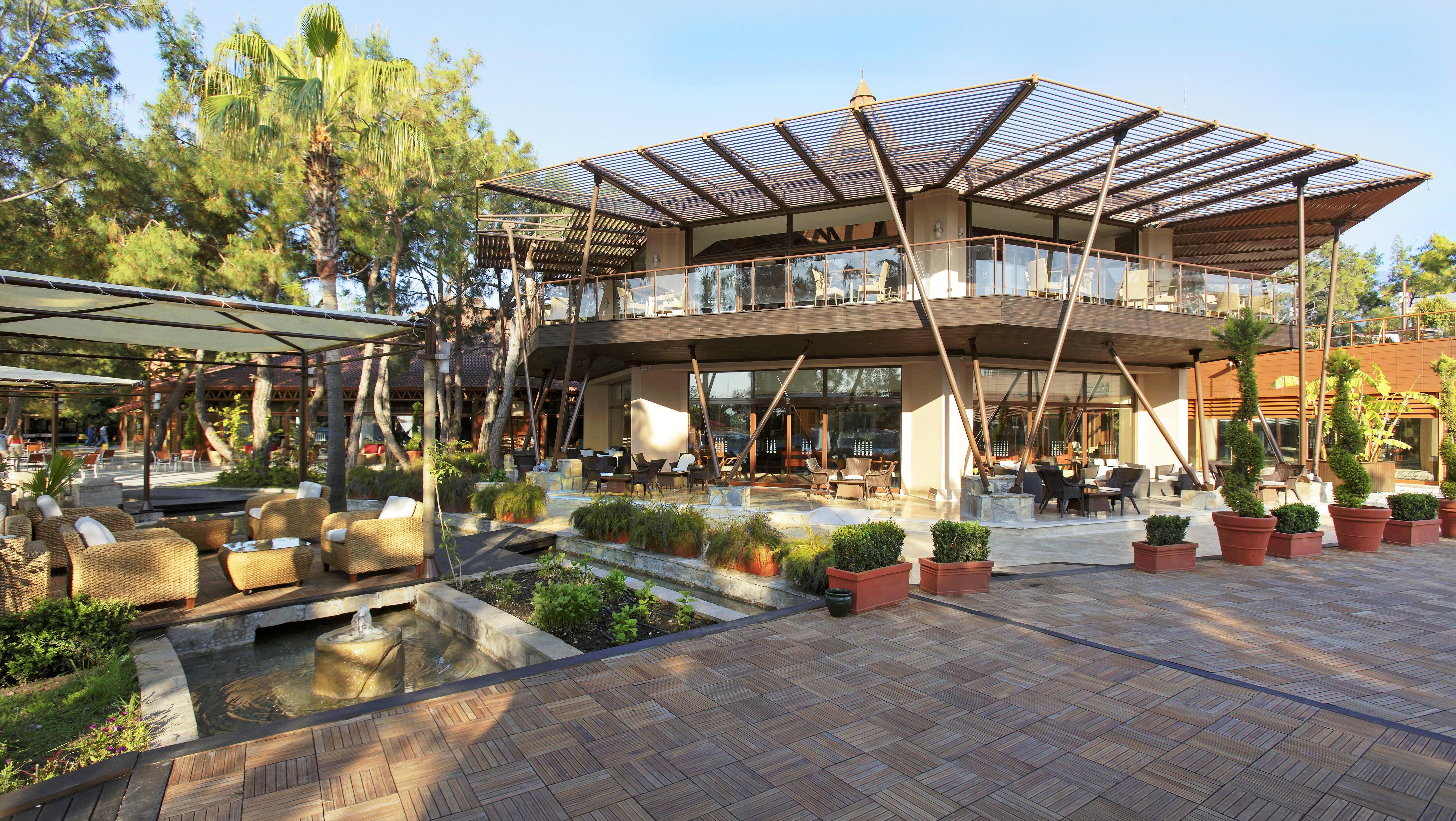 فندق مارتي ميرا تيكيروفا المظهر الخارجي الصورة The main building of the resort