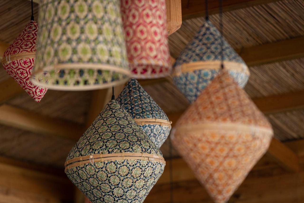 فندق مارتي ميرا تيكيروفا المظهر الخارجي الصورة Moroccan lanterns