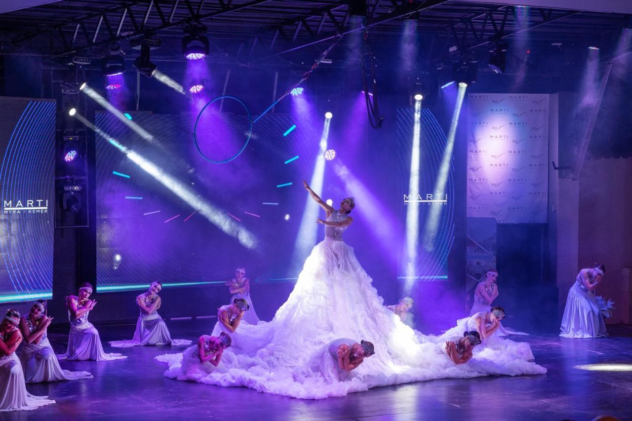فندق مارتي ميرا تيكيروفا المظهر الخارجي الصورة The 2015 edition of the festival