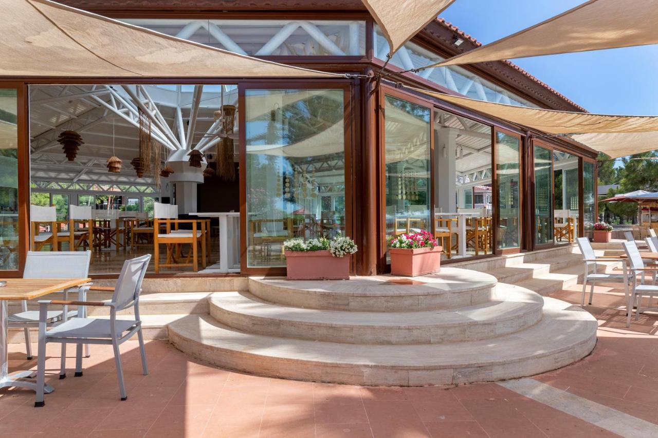 فندق مارتي ميرا تيكيروفا المظهر الخارجي الصورة Restaurant
