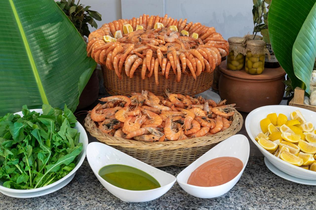 فندق مارتي ميرا تيكيروفا المظهر الخارجي الصورة Shrimp cocktail